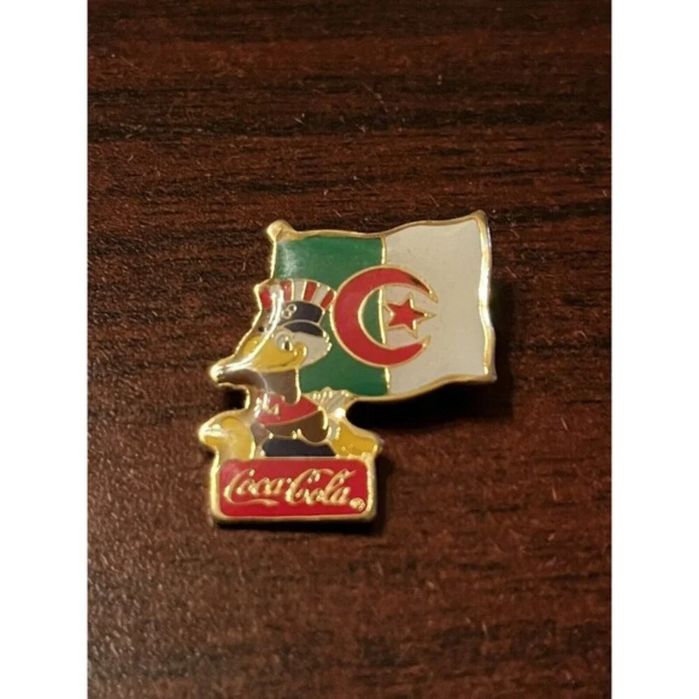 Vintage 1984 Los‎ Angeles Olympics Coca Cola Sam Eagle Algeria Flag Lapel Pin